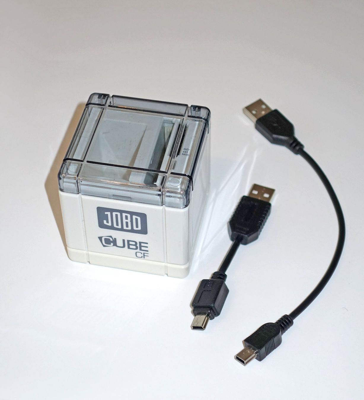 Lettori di schede: Card Reader Jobo Cube CF im Würfeldesign rar – Usato da Dietikon venduto da ruvostar 6