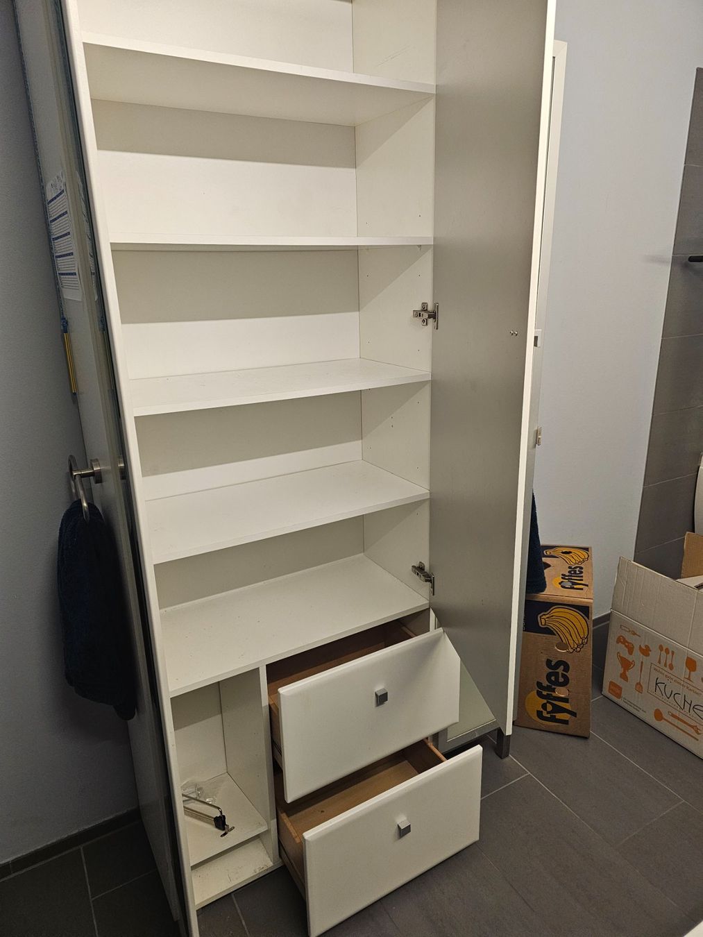 Armadietti a specchio: Badezimmerschrank mit Spiegel – Usato da Pfäffikon ZH venduto da kis_pjh7 1