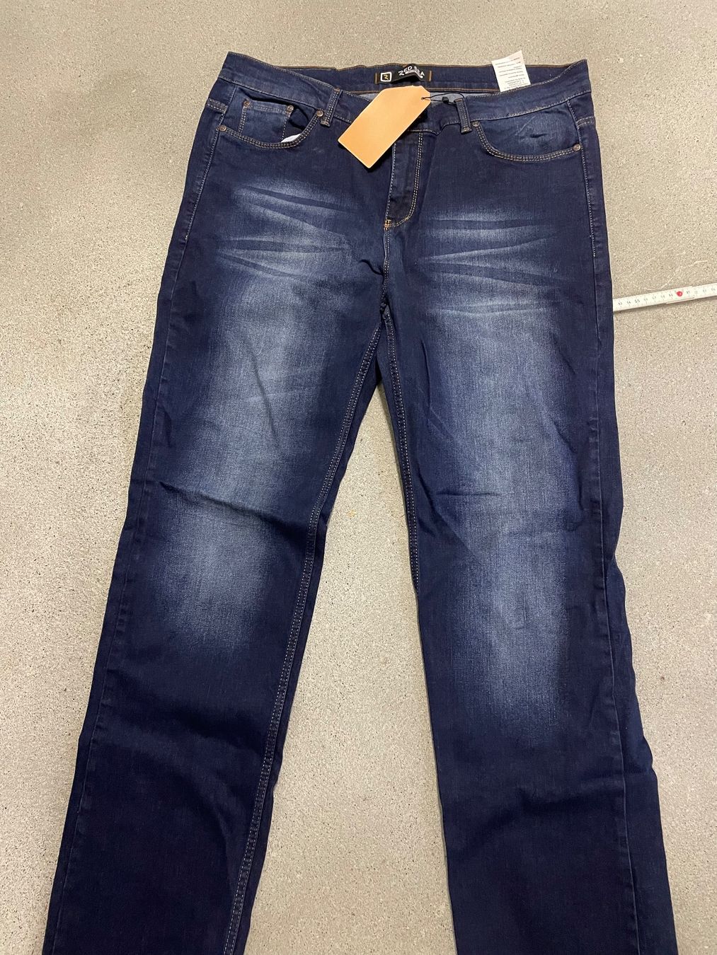Jeans: Neue Jeans 48/34 – Nuovo (secondo la descrizione) da Altdorf UR venduto da Lilelo82