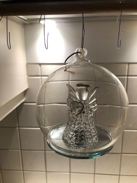 Tutte le decorazioni: Glas-Weihnachtskugel mit Engel im Inneren – Usato da Gossau/ZH venduto da amazonas66 1
