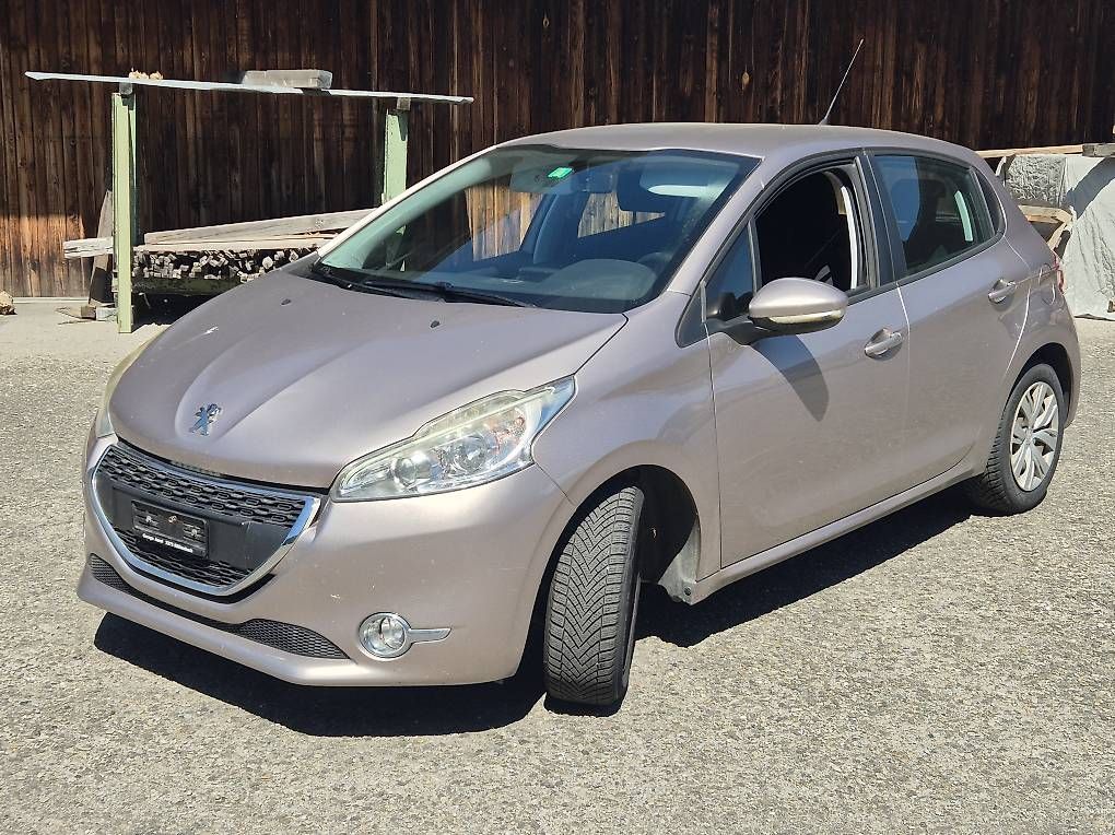 Automobili: Peugeot 208 Benzin Schalter 2013 – Usato da Schwadernau venduto da MS90s 1