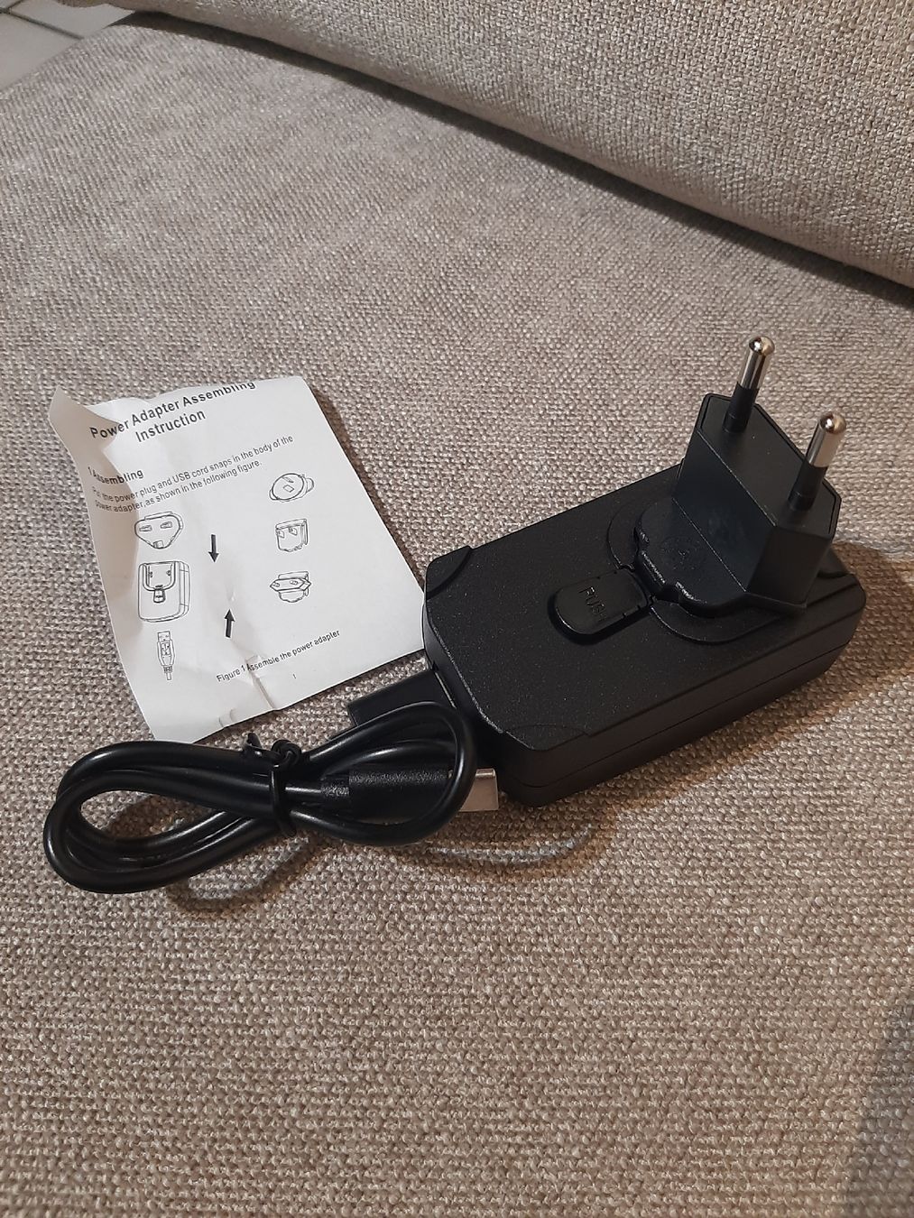 Caricabatterie: Chargeur Garmin, câble USB - Accessoire GPS. USB -> USB-C – Usato da Neuchâtel venduto da Budy.jul-5 1