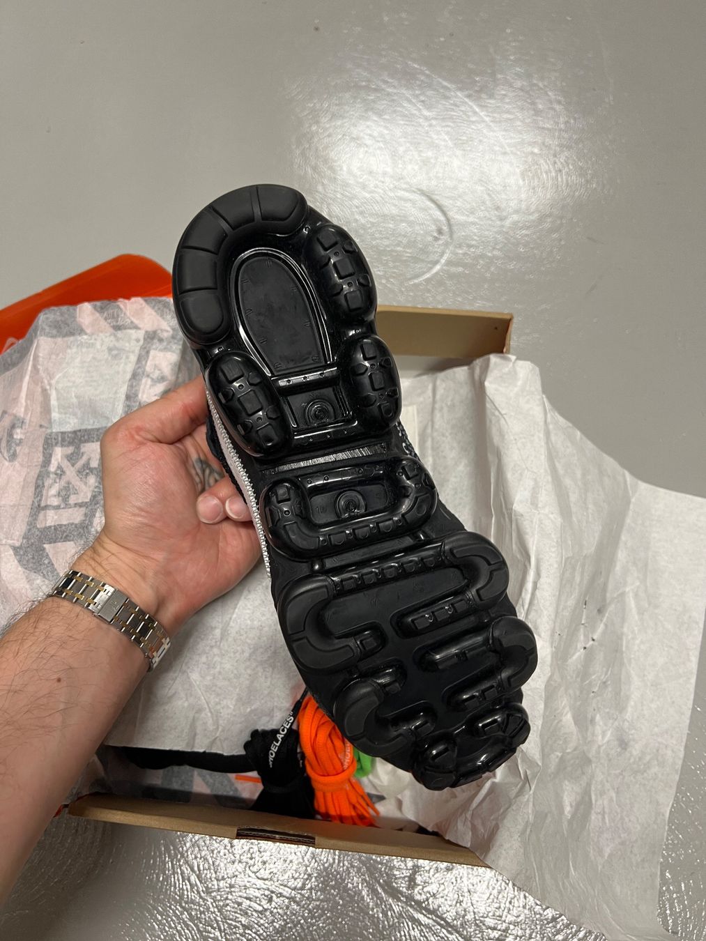Nike Scarpe da uomo: Air VaporMax Off-White - EU 45.5 – Nuovo e nell'imballaggio originale da Bern venduto da ElevenFive 5