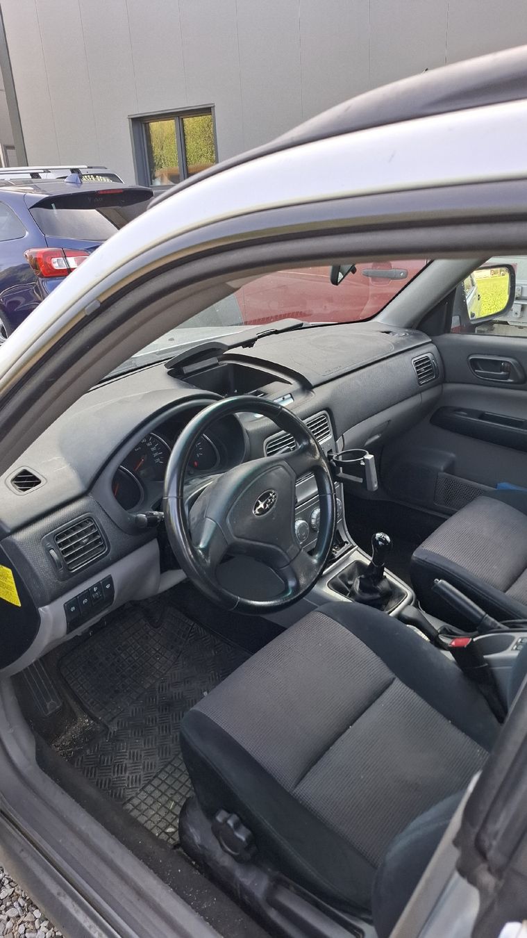 Subaru Autos: Subaru Forester Unfallauto – D'occasion à Willisau par sim_7bks 4