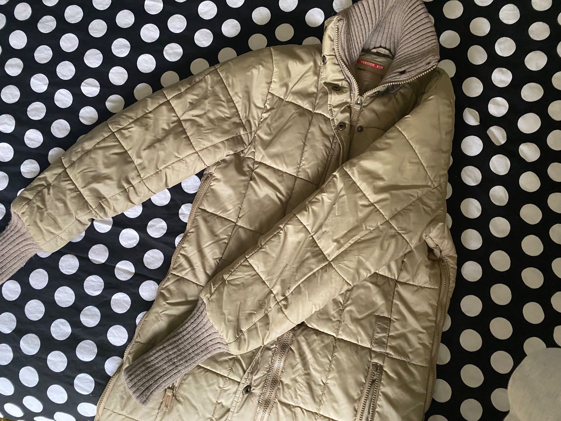 Giacche: Veste doudoune VERSION SUD beige – Usato da Zürich venduto da tbrqi 3
