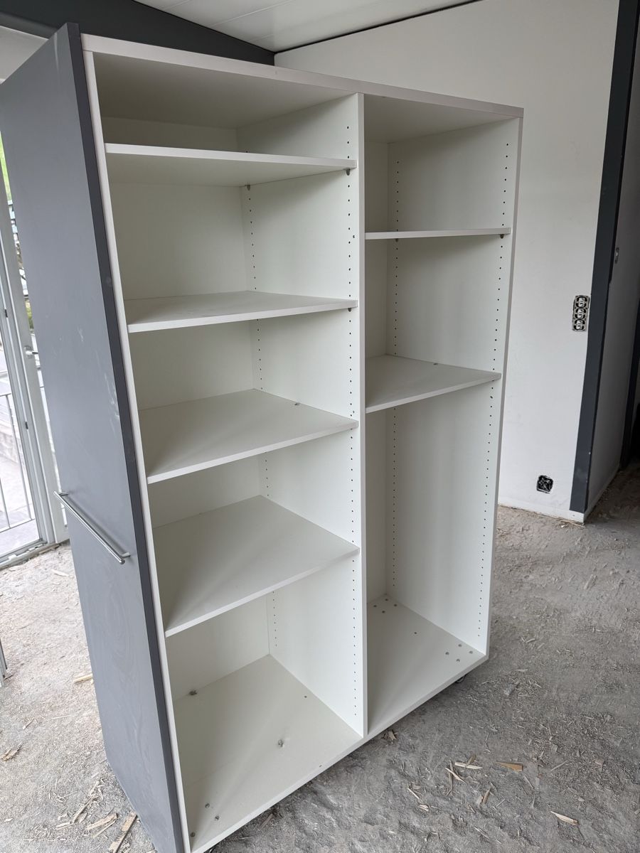 Altro in Decorazioni & Accessori: Kasten auf Rollen – Usato da Altstätten SG venduto da Florida013
