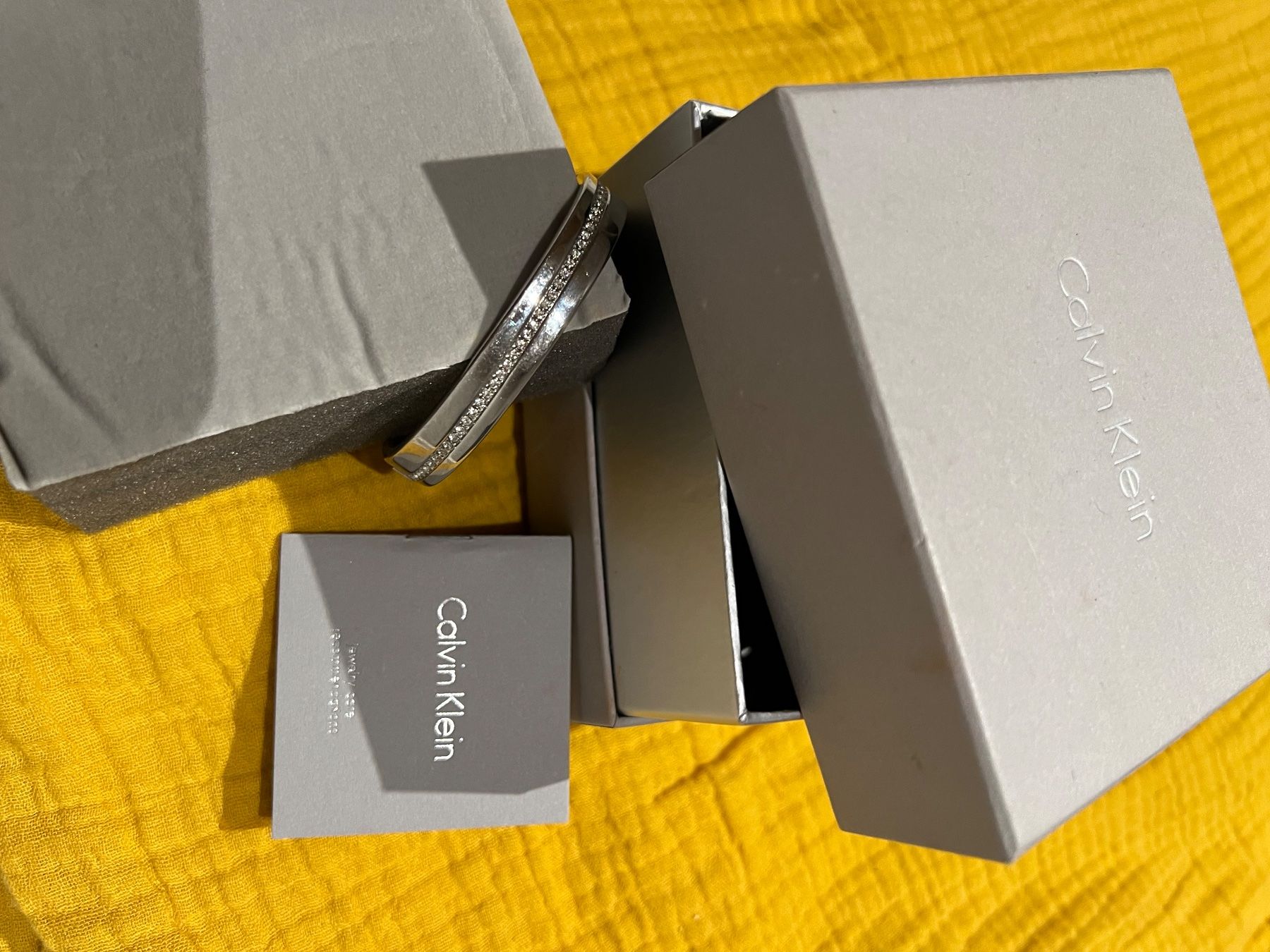 Calvin Klein Bracciali & Braccialetti: Bracelet calvin klein – Usato da St-Pierre-Clages venduto da loc_8vtz