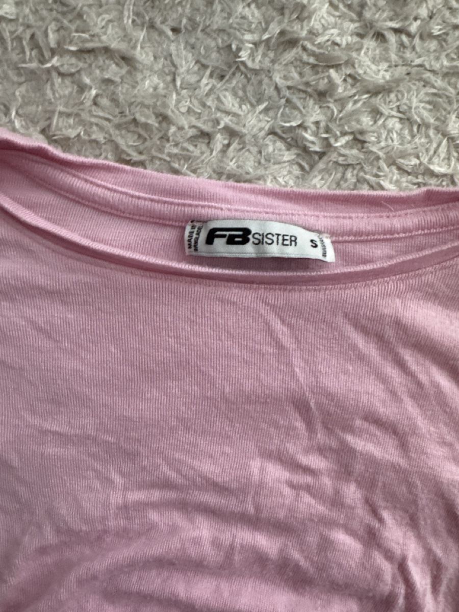 Top: Cropped T-Shirt, Grösse S, pink – Nuovo (secondo la descrizione) da Gächlingen venduto da anjuli_123 2