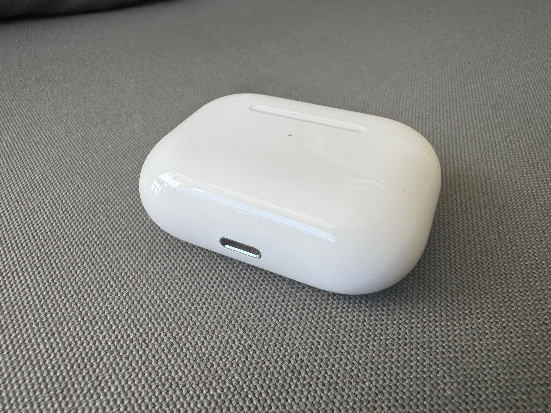 Apple Cuffie: Apple AirPods Pro – Usato da Lausanne venduto da Denis- 9