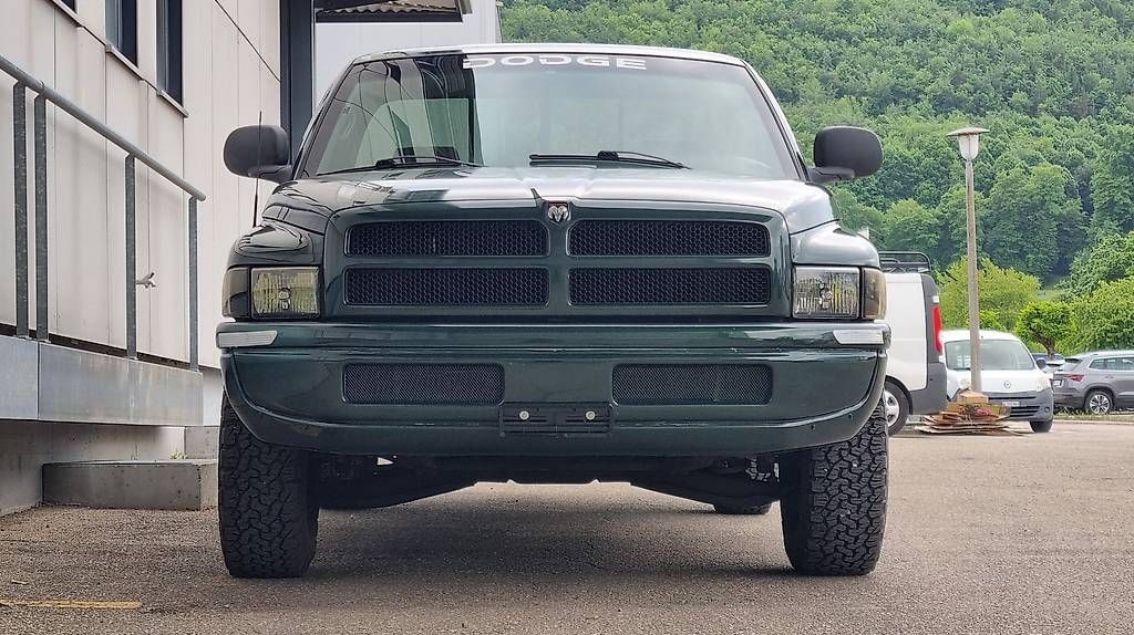 Dodge Autos: Dodge Ram 1500 Single Cab 3 Sitzplätze – Gebraucht aus Ettingen von AutoFischerEttingen 1