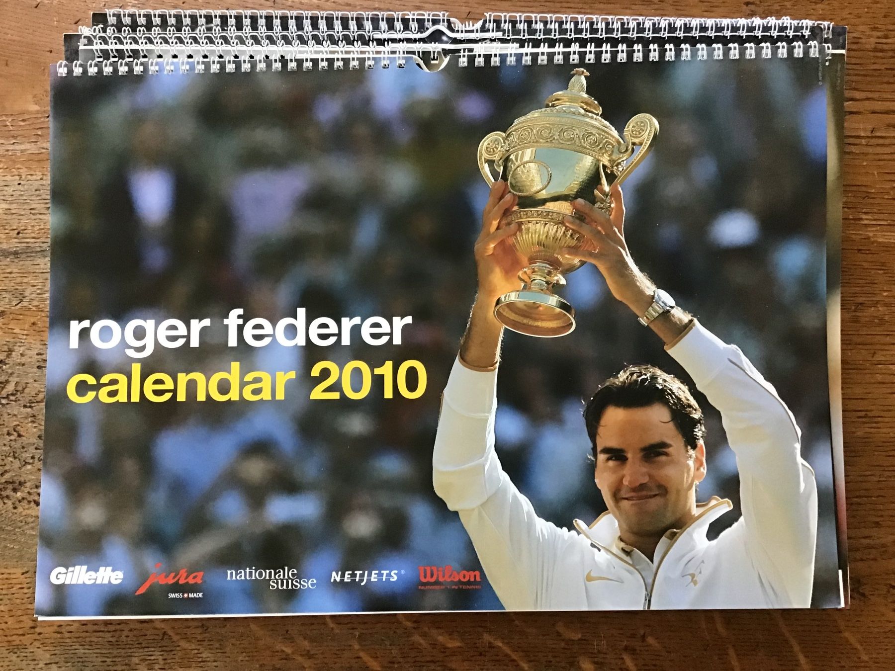 Kalender: Calendrier officiel Roger Federer 2010 – Gebraucht aus Fully von Ruby97