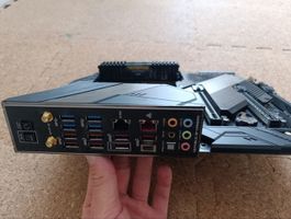 Asus Crosshair Hero VIII Mainboard&16 GB DDR4 RAM&AMD Ryzen