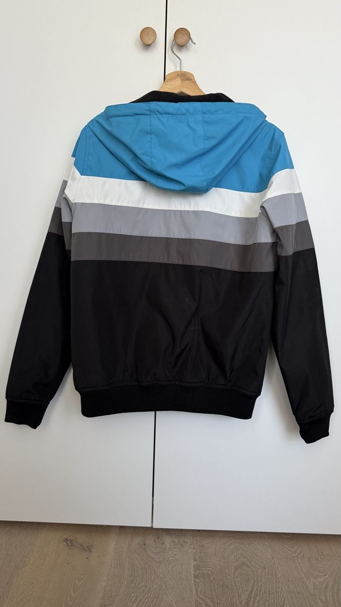 Pull&Bear Vestes: Veste légère Pull & Bear – D'occasion à Chancy par BeniBen26 1