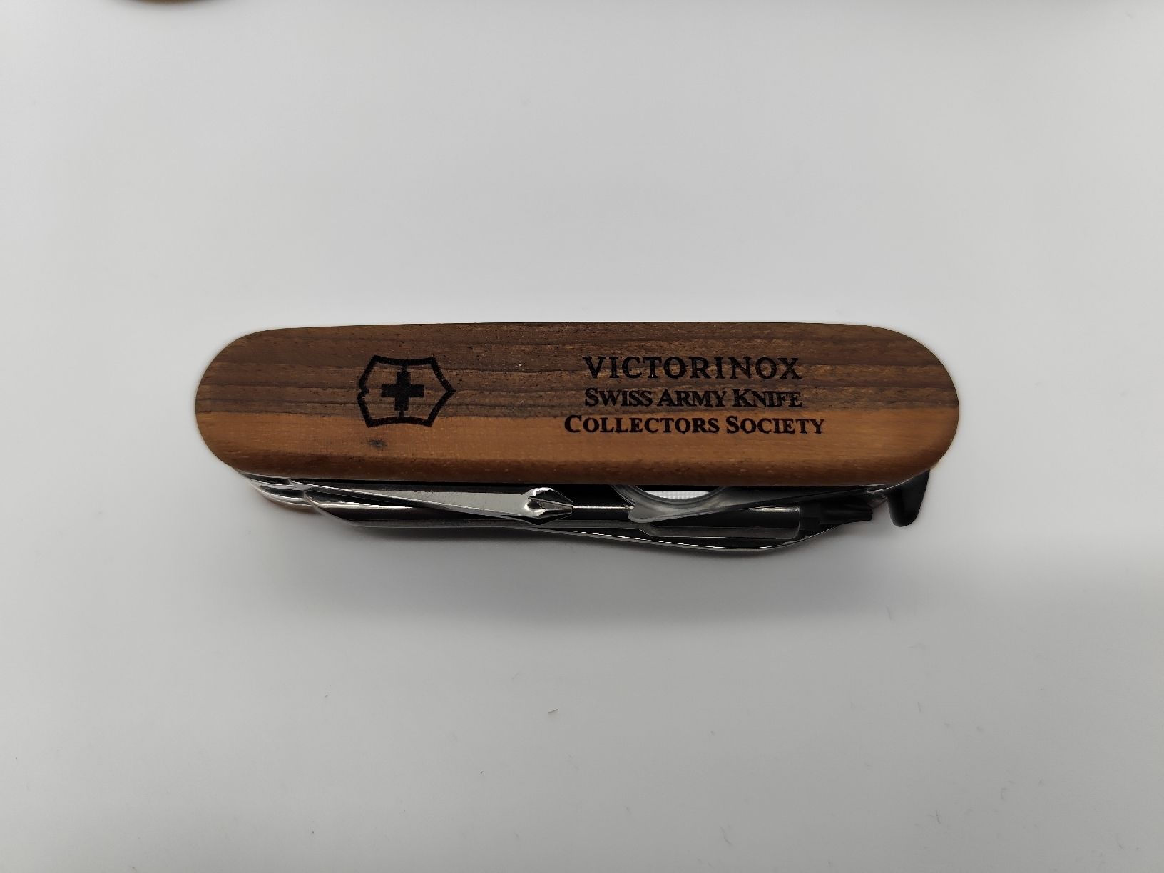 Victorinox Coltelli tascabile: Victorinox VSAKCS 2024 – Nuovo e nell'imballaggio originale da Hellbühl venduto da 30R_R30 3