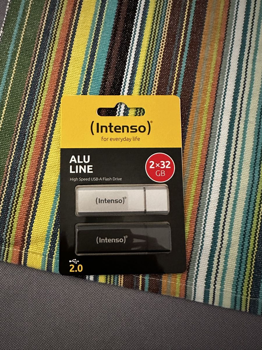 Chiavette USB: Intenso clé USB Alu Line 32 Go – Nuovo e nell'imballaggio originale da Carouge GE venduto da cytoplan
