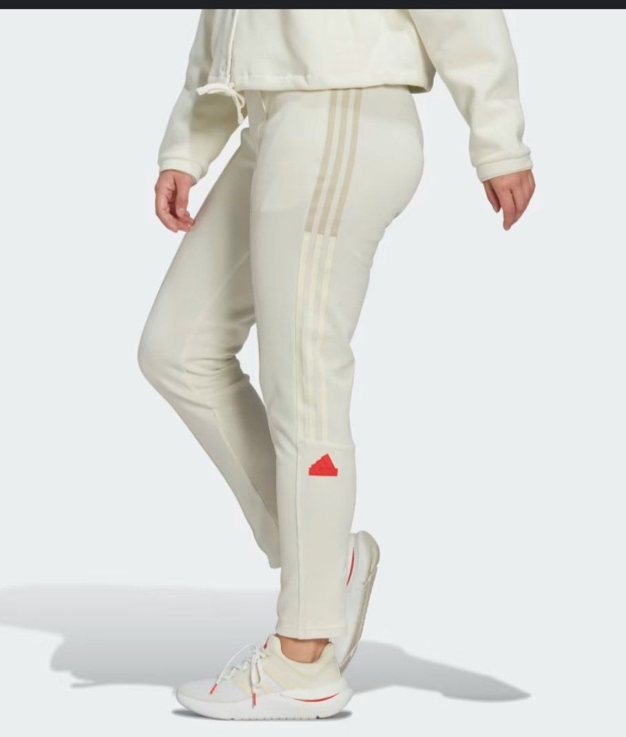Adidas Pantaloni: Adidas Trainingshose – Nuovo (secondo la descrizione) da Zürich venduto da Nala2811