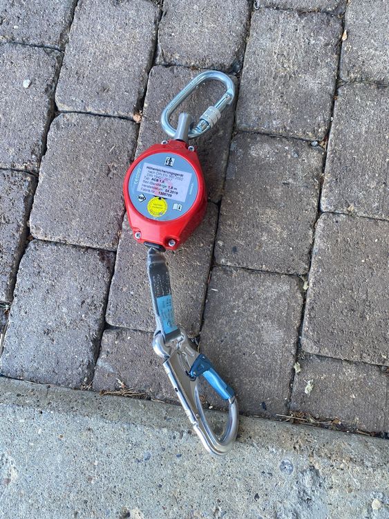 Absturzsicherung Einziehbar 150kg - Höhensicherungsgerät 5-30m Wählbar