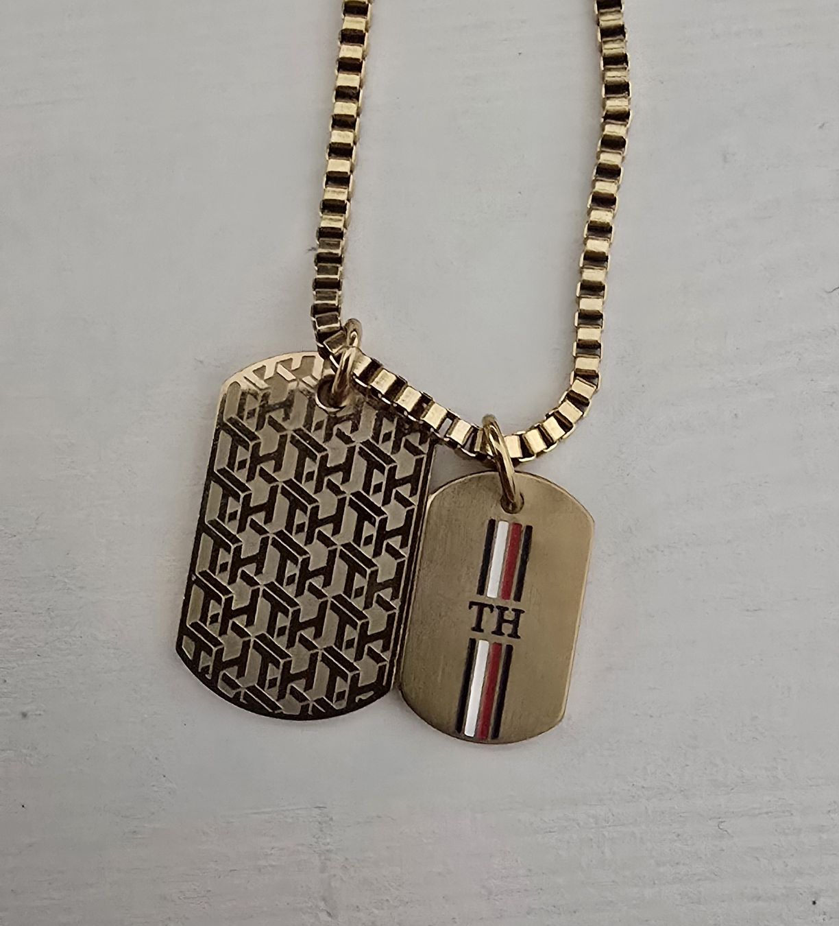 Ketten: Collier Tommy Hilfiger – Gebraucht aus Aigle von thom_as_7