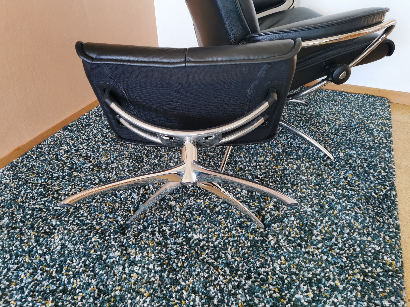 Stressless Poltrone: Stressless Sessel mit Fusssessel – Usato da Urswil venduto da Figugegu2 6