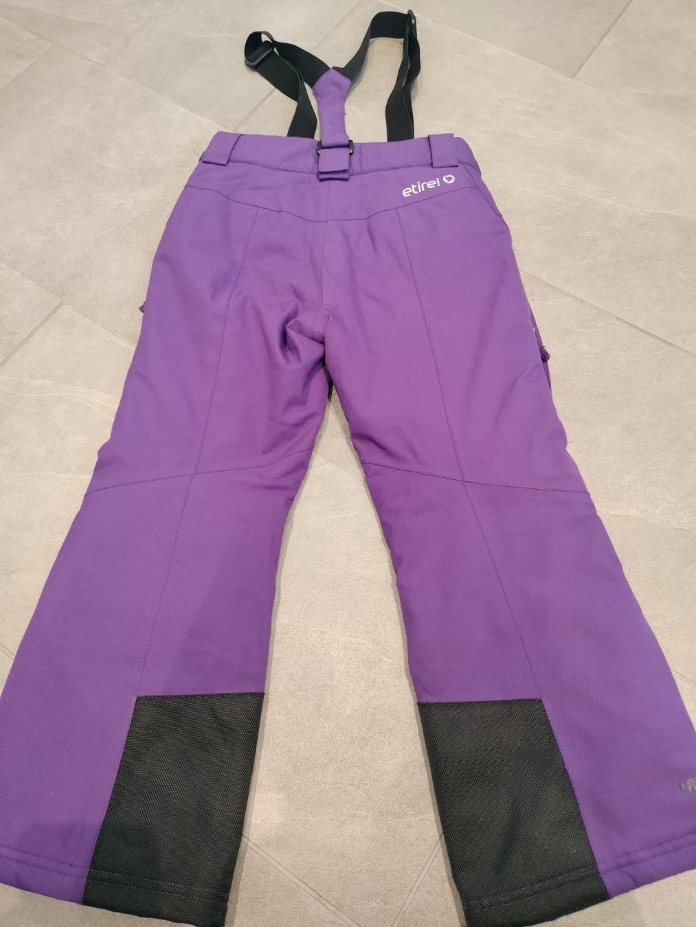 Pantaloni: Kinder-Skihose Grösse 128 – Usato da Neftenbach venduto da TheKringel 1