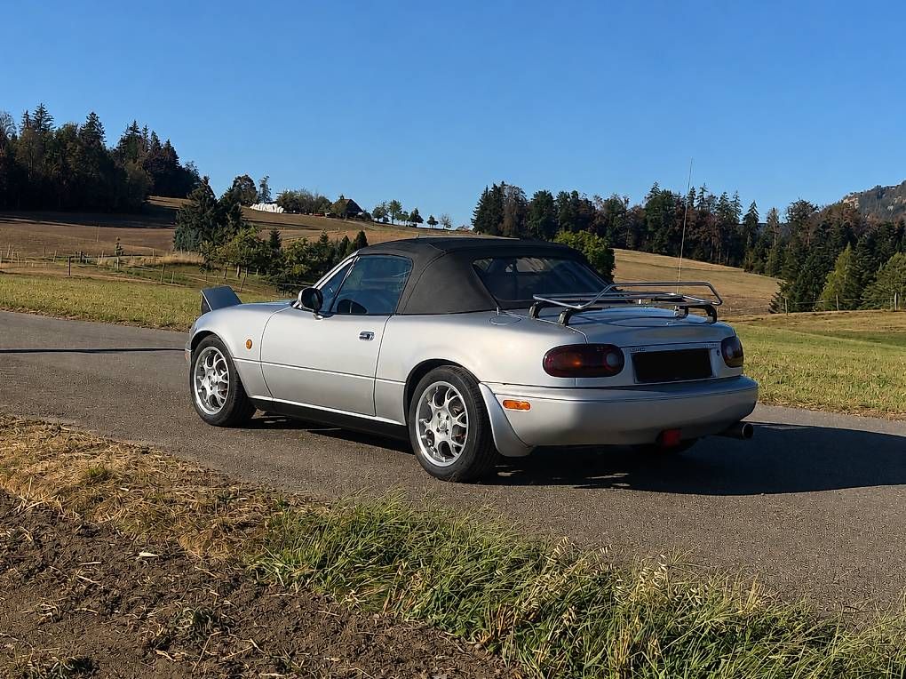 Autos: Mazda MX5 Na – Neuf avec emballage d'origine à Thierachern par jan_lxx6 1
