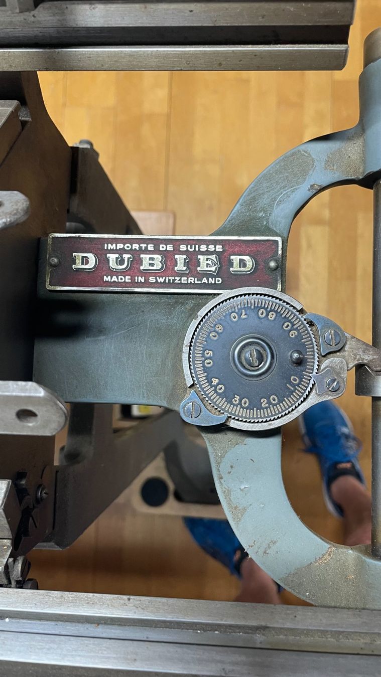 Tutte le macchine: Antike Strickmaschine Marke Dubied – Usato da Udligenswil venduto da Quarz2002 2