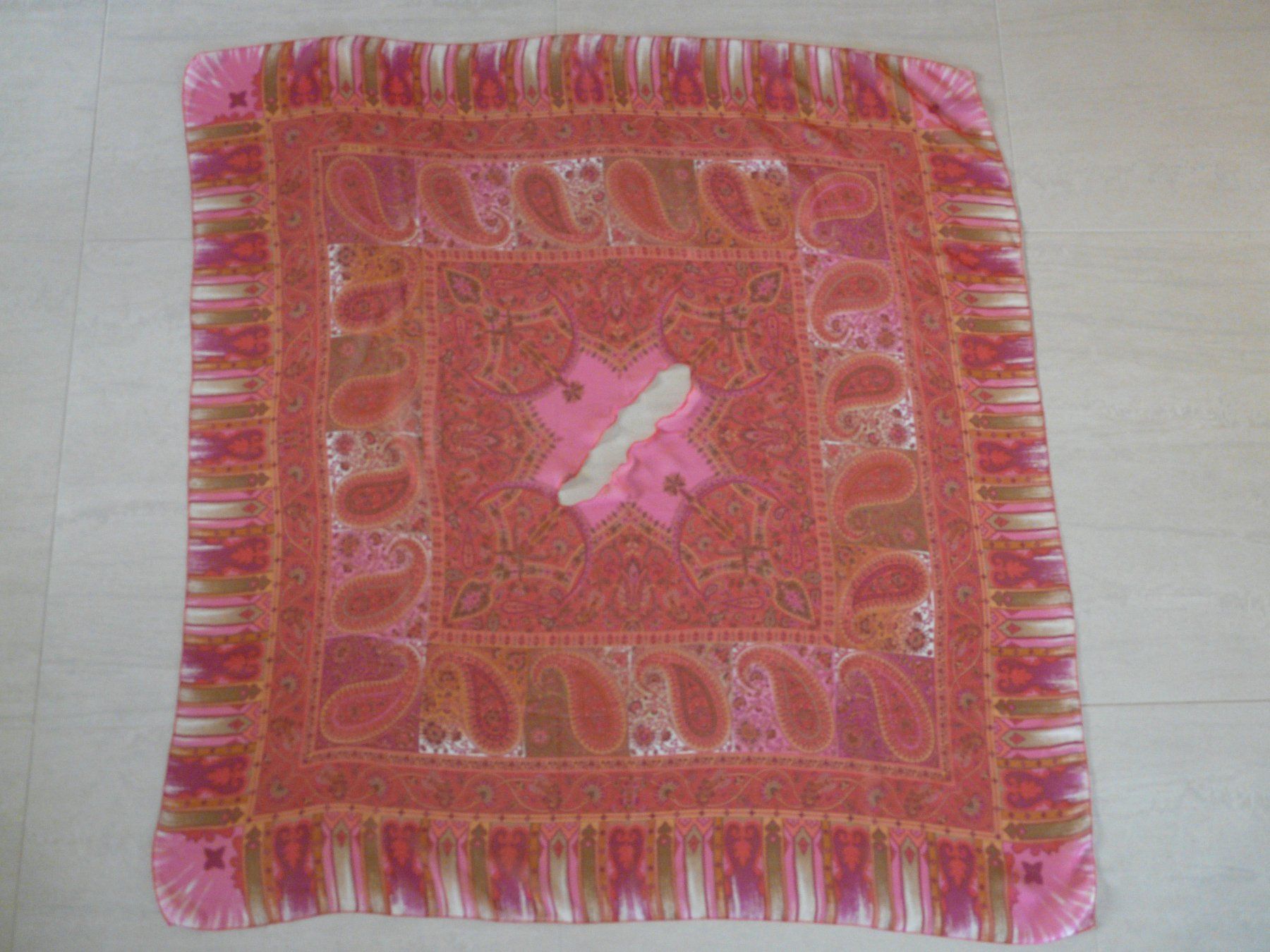 Foulard & Sciarpe: Foulard 100% soie Seide marque ECHO – Nuovo e nell'imballaggio originale da ERLINSBACH venduto da doudouce 1