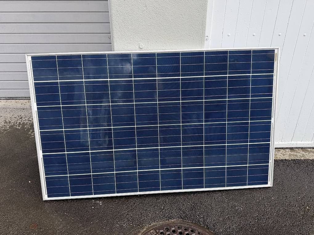 Dispositivi a energia solare: Solar – Usato da Bern venduto da Mok99