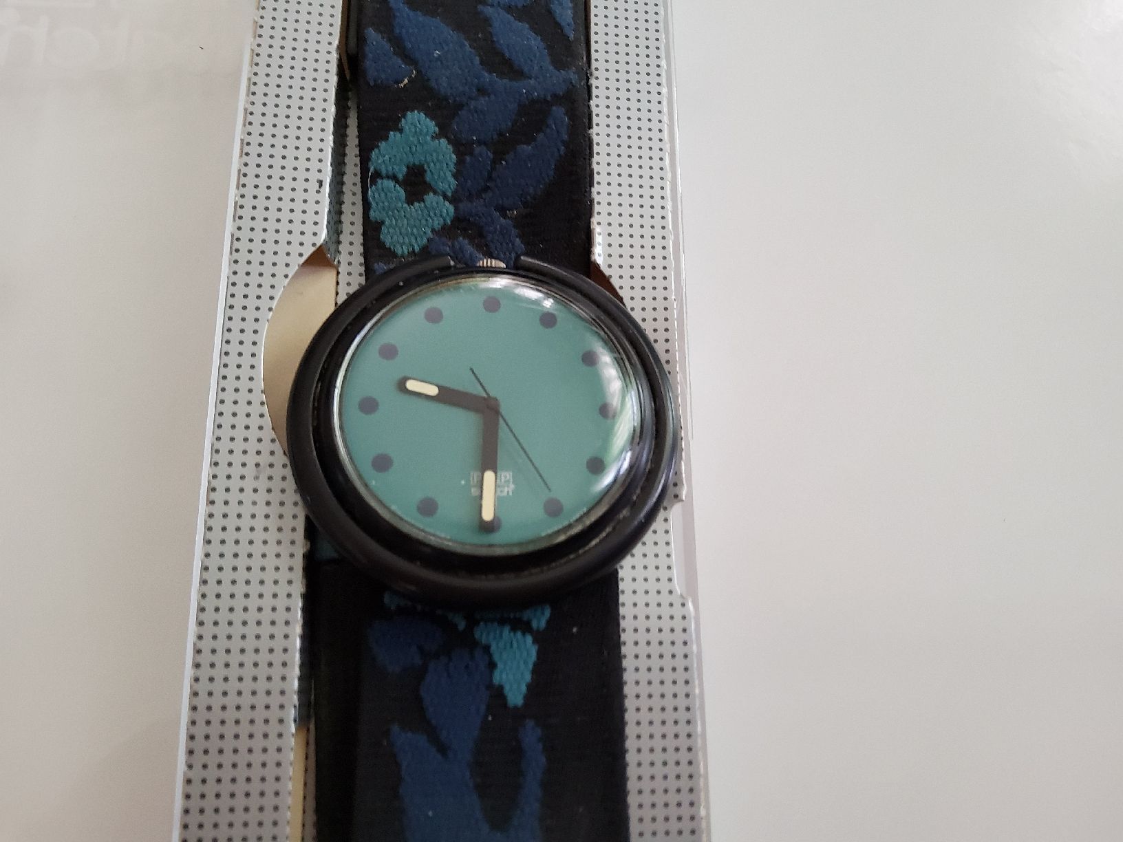 Swatch Orologi: Damenuhren Swatch,  2 Stk. – Usato da Oberwangen b. Bern venduto da rol_p5g6 2