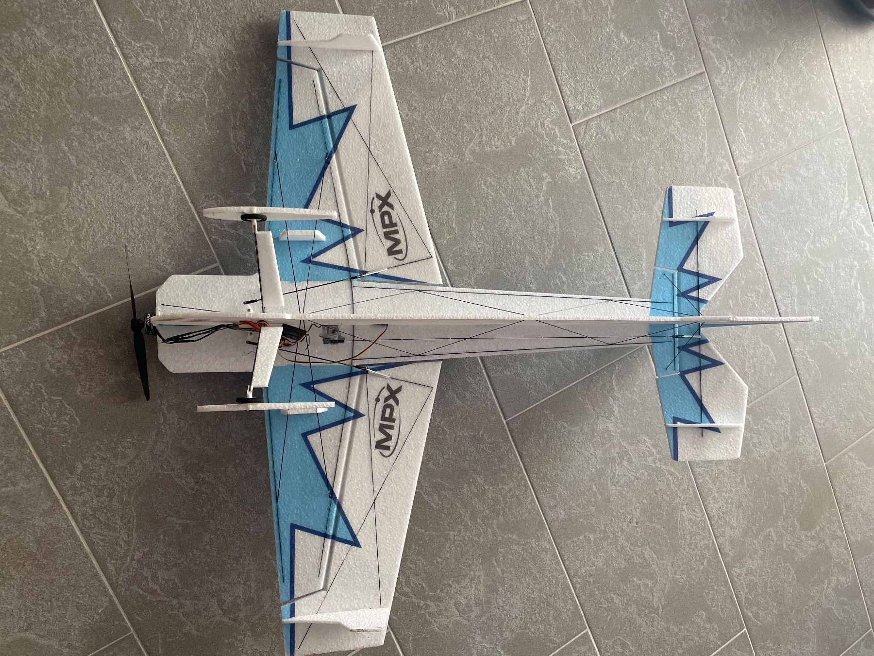 Multiplex RC Kits de montage: Multiplex Extra 330sc Indoor – D'occasion à Brunegg par dav_vhz9 2
