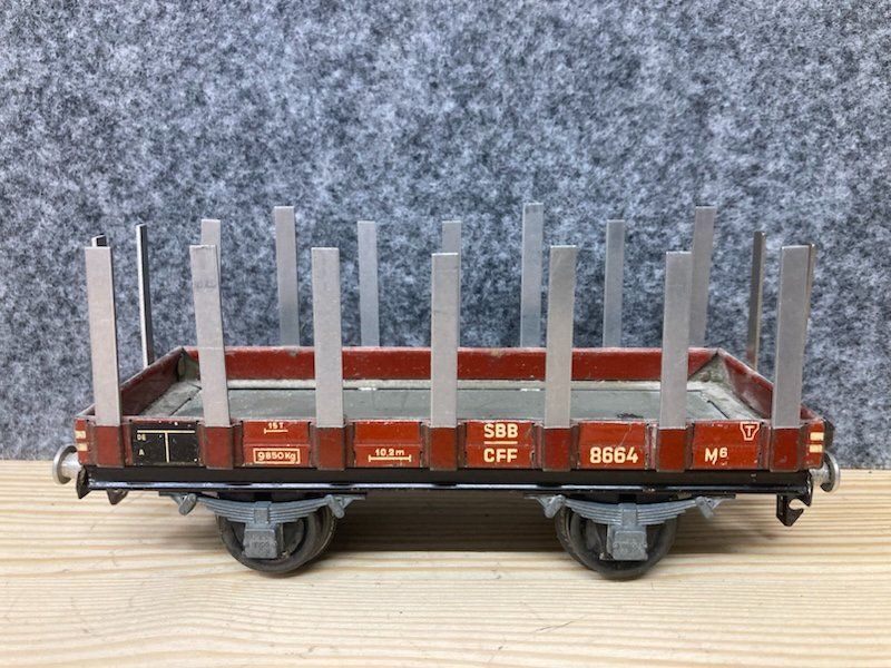 Buco Modellini di ferrovie: Buco Spur 0 Rungenwagen 8664 – Usato da Büsserach venduto da ModellbahnDepot