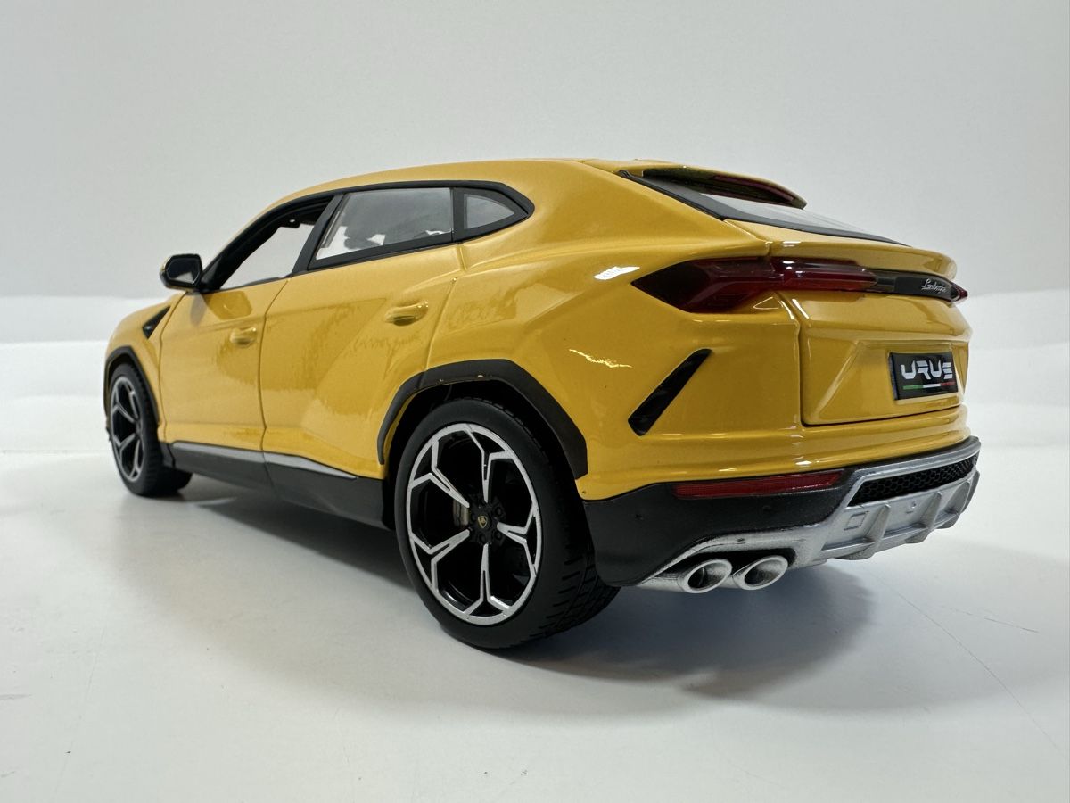 Bburago Modellini d'auto: Lamborghini Urus 1:18, gelb, BBURAGO  – Nuovo (secondo la descrizione) da Zofingen venduto da rf9_x2xt 3
