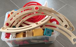 Hape Kugelbahn Quadrilla aus Holz und Kunststoff gebraucht
