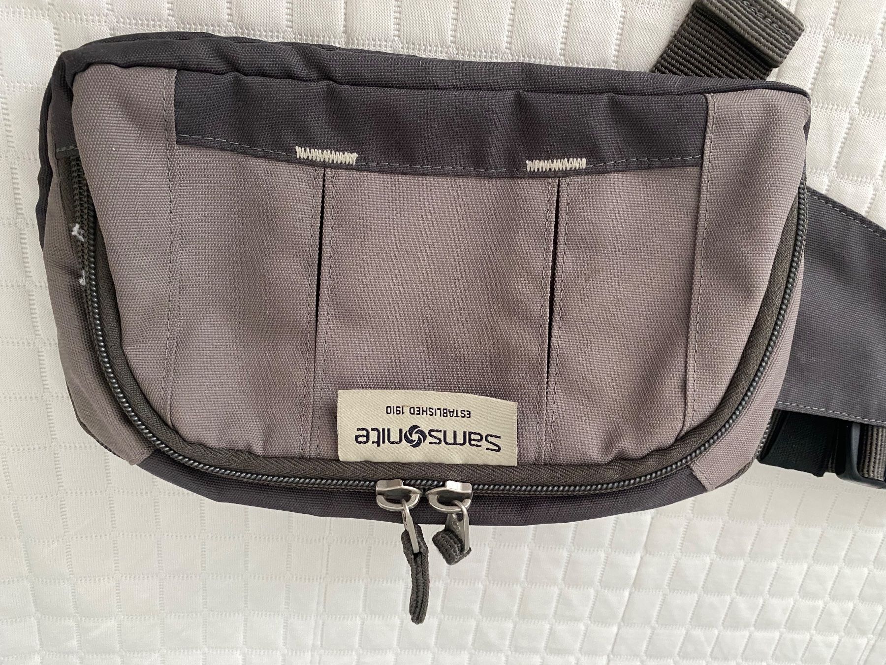 Samsonite Taschen: Bauchtasche Samsonite grau – Gebraucht aus Zürich von anasustic 4