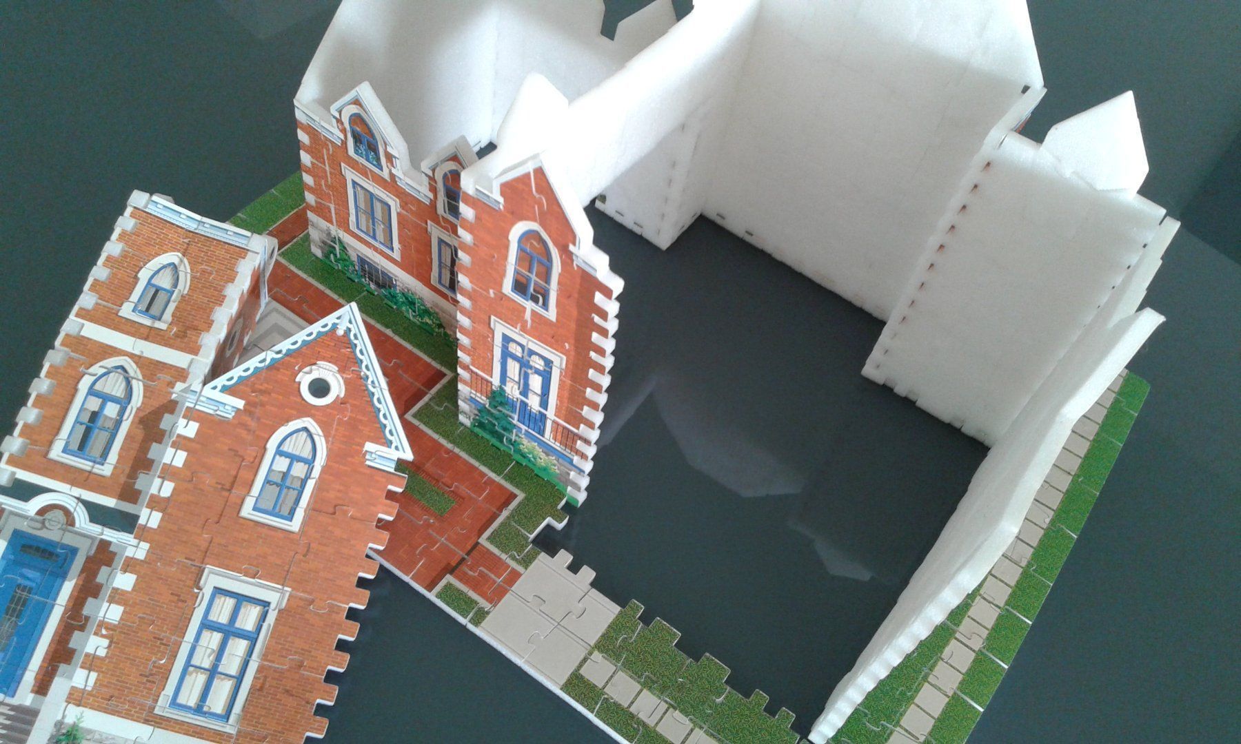 Puzzle: 3 D - Puzzle – Usato da Eggenwil venduto da Navr 5