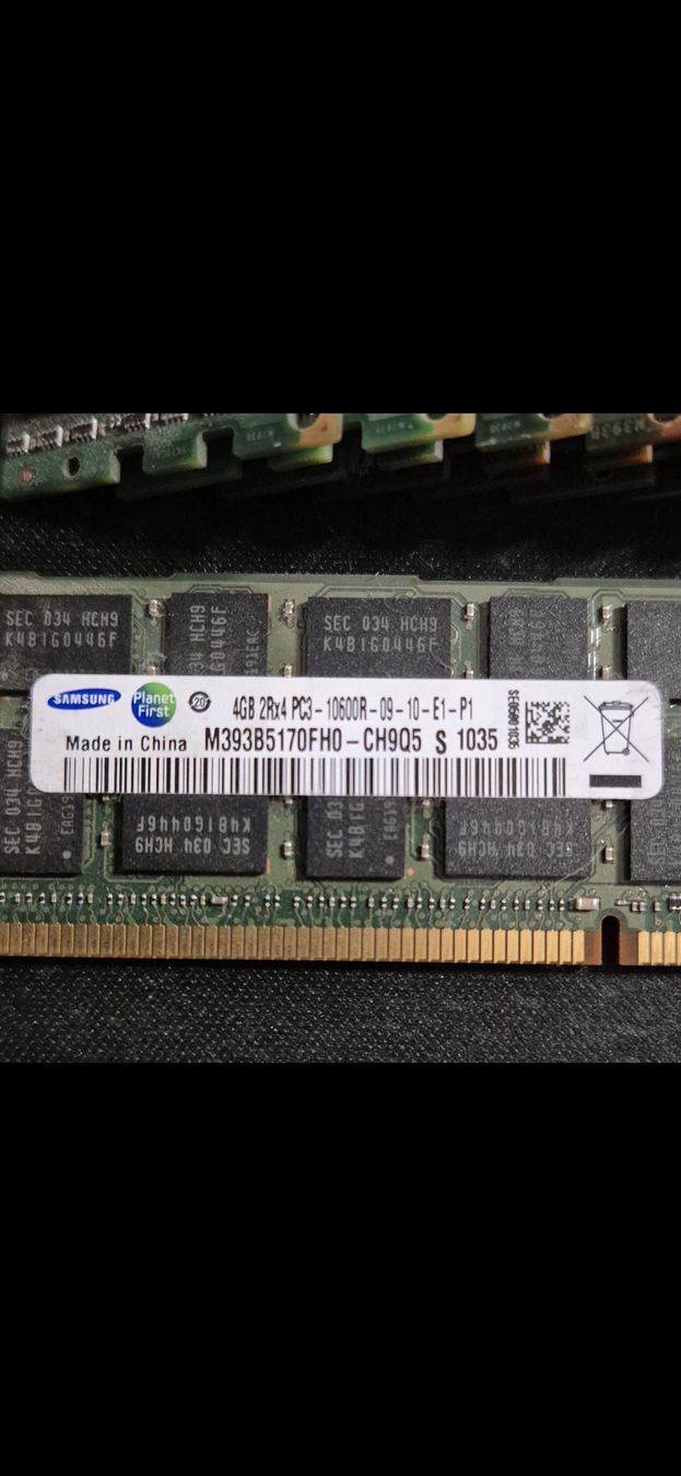 Hewlett Packard Memory / RAM: Lot RAM 48go 2Rx4 PC3 DDR3 - HP – Gebraucht aus Neyruz FR von RetroLab_ 1