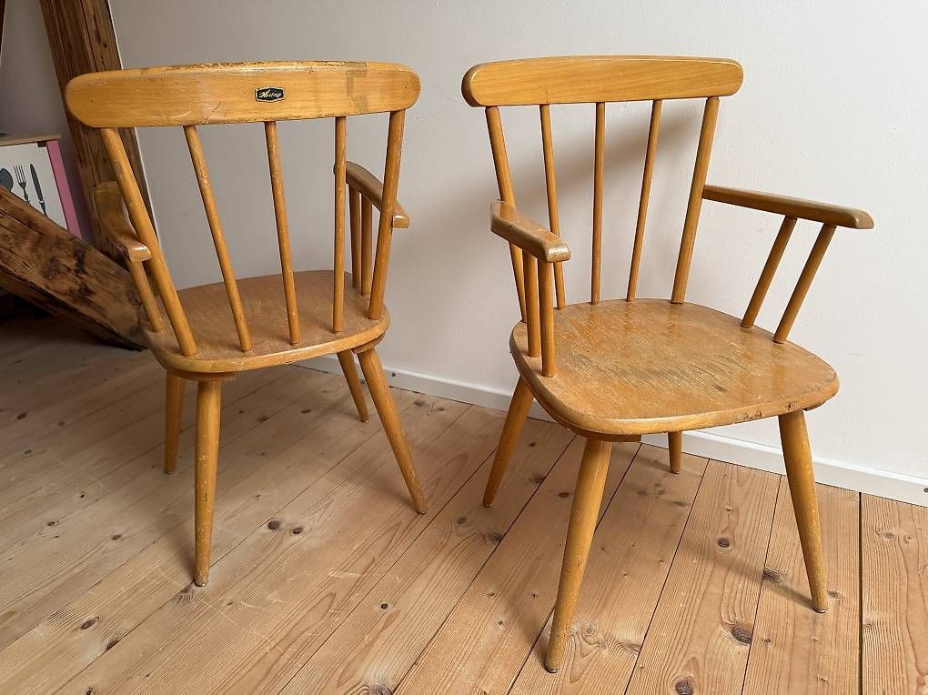 Set di tavolo e panche: Mid-century Kindermöbel von Herlag – Usato da Kreuzlingen venduto da eludwig 1