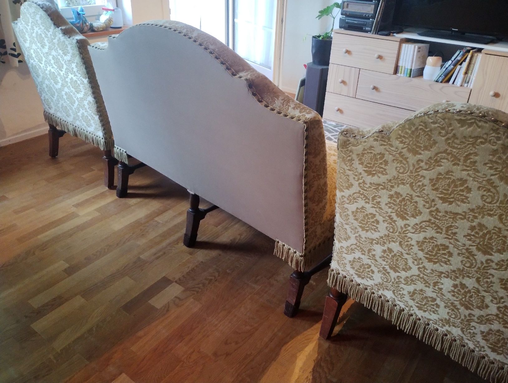 Divani: Sofagruppe 2er Sofa +2x1er Sessel mit schönen Bezügen – Usato da Oetwil am See venduto da Kukuxumusu 5