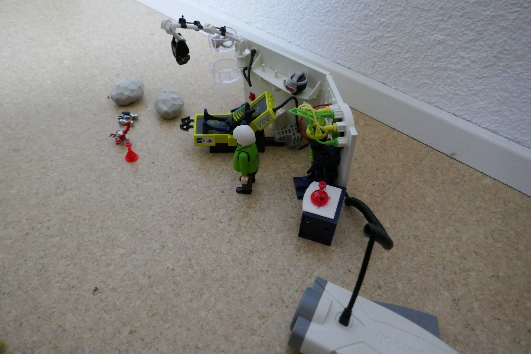 Playmobil Giocattoli: Playmobil Top Agents Roboter Labor 4880 – Usato da Ballwil venduto da goldi360 4