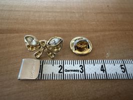 Pin gold farbig mit Strass