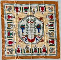 Superbe foulard HERMES-Paris "Huiles Parfumées", avec box