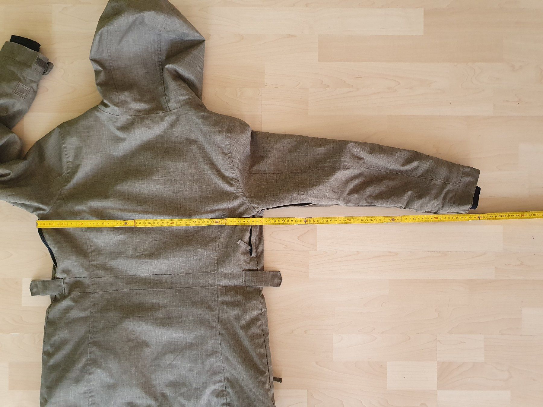 Giacche: L1 Outerware Snowboardjacke/Winterjacke, Damen, Grösse S – Usato da Worb venduto da FroLok 2