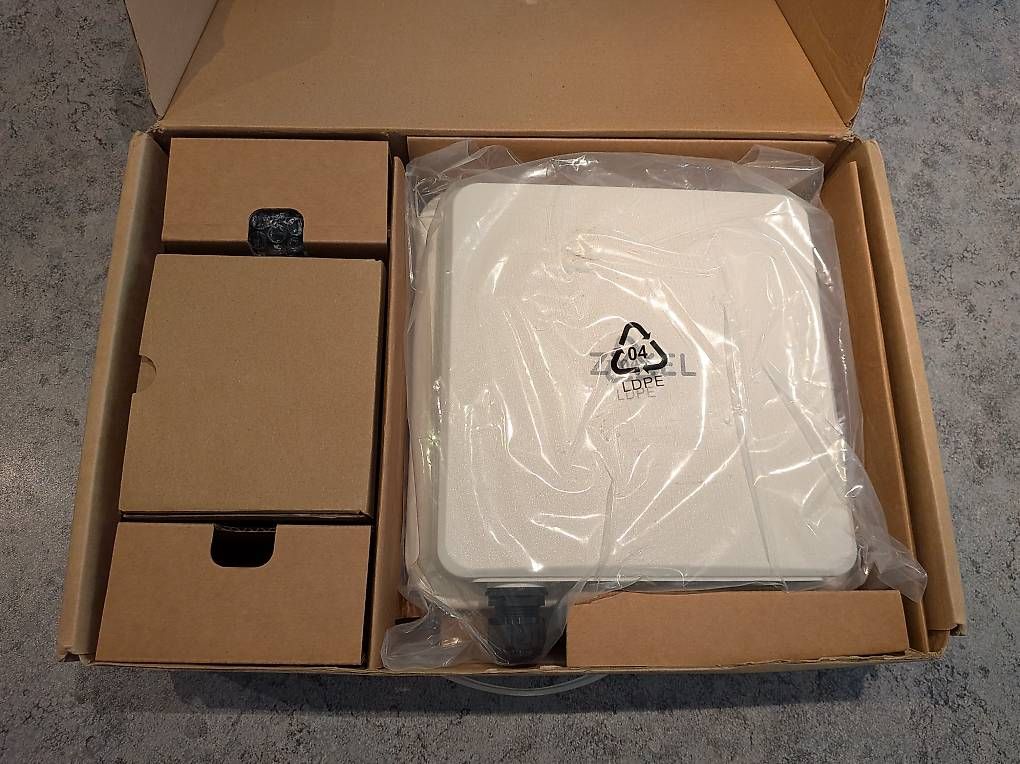 Zyxel Modem & Router: Zyxel NR7101 5G Wireless-Router – Usato da Ormalingen venduto da Rune86 1