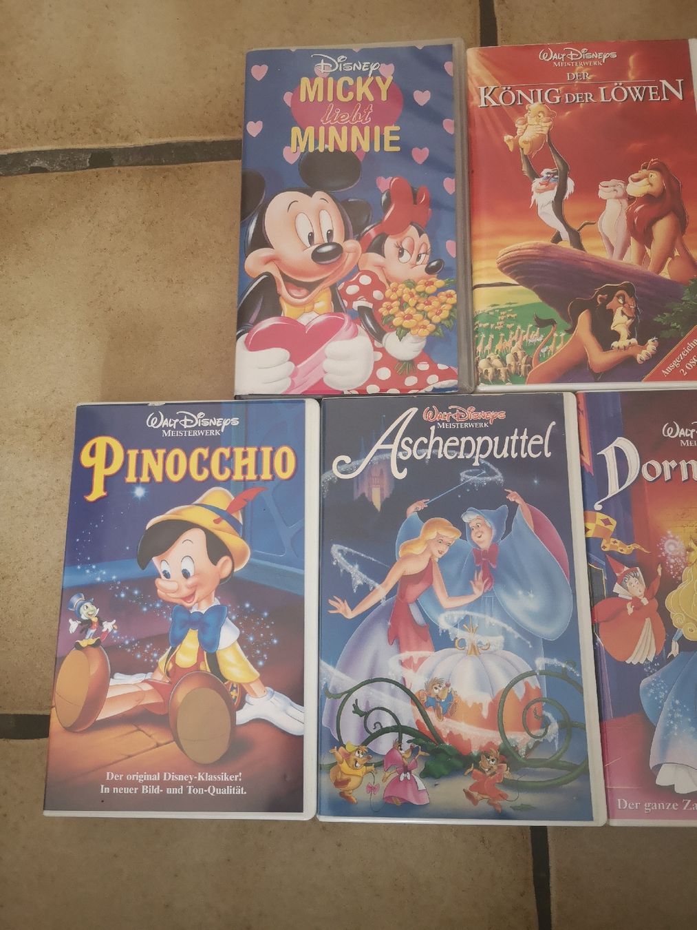 Tutti i VHS: Sammlung 9 Disney VHS Kasetten – Usato da Ibach venduto da FlyingFox26 1