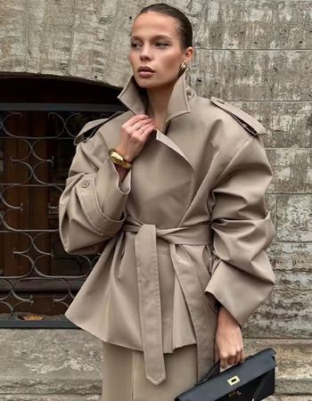 Trenchcoat, beige, tailliert,ideal für den Herbst