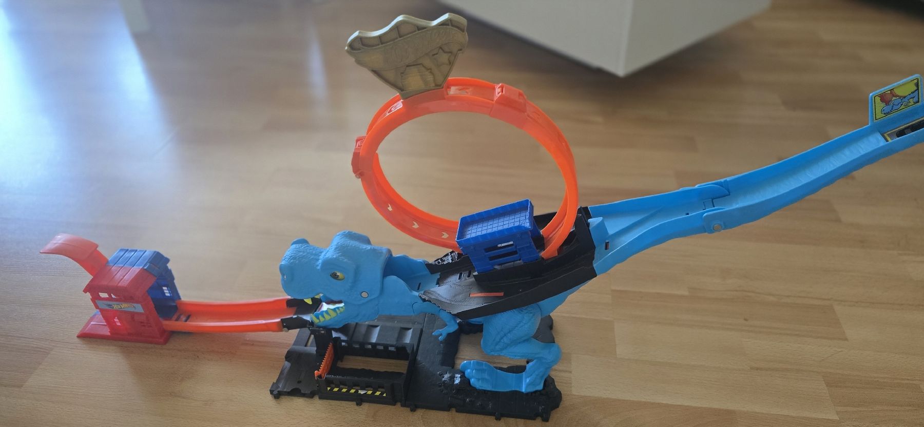 Hot Wheels Giocattoli: Hot Wheels Dino Coaster Attack Trackset - Monstertruck – Usato da Bonstetten venduto da Marceline3025