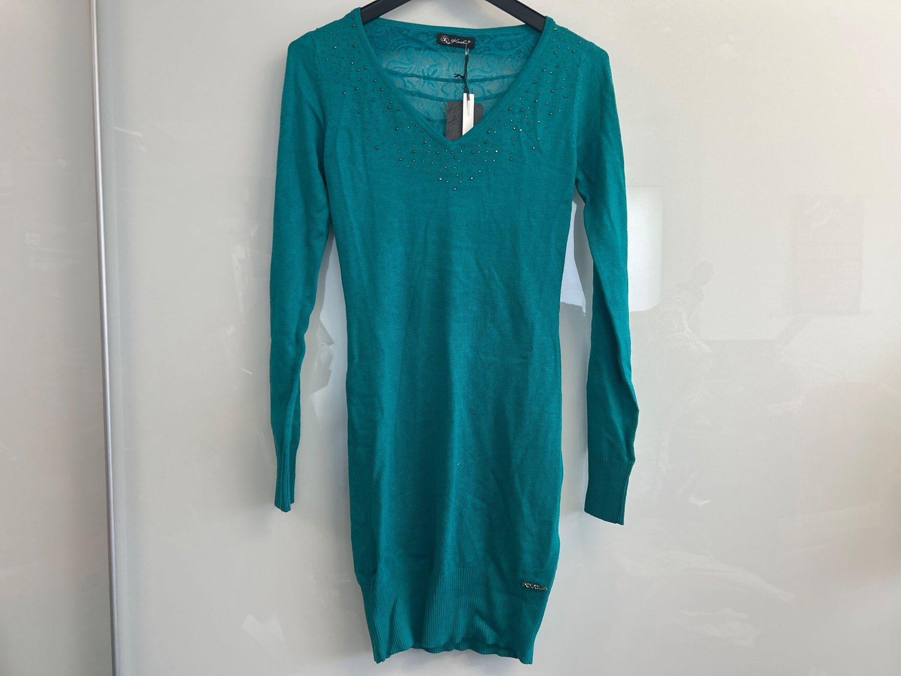 Maglioni & Felpe: Pullover Lang Figurbetont Strass Spitze 1 Size Neu – Nuovo e nell'imballaggio originale da Regensdorf venduto da Spyke55