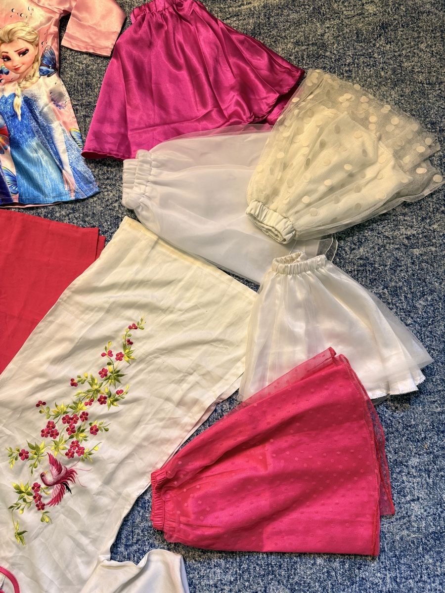 Lotti & Set di vestiti: Vietnamesisch Kleider – Usato da Amlikon-Bissegg venduto da Flowers_Blossom 8