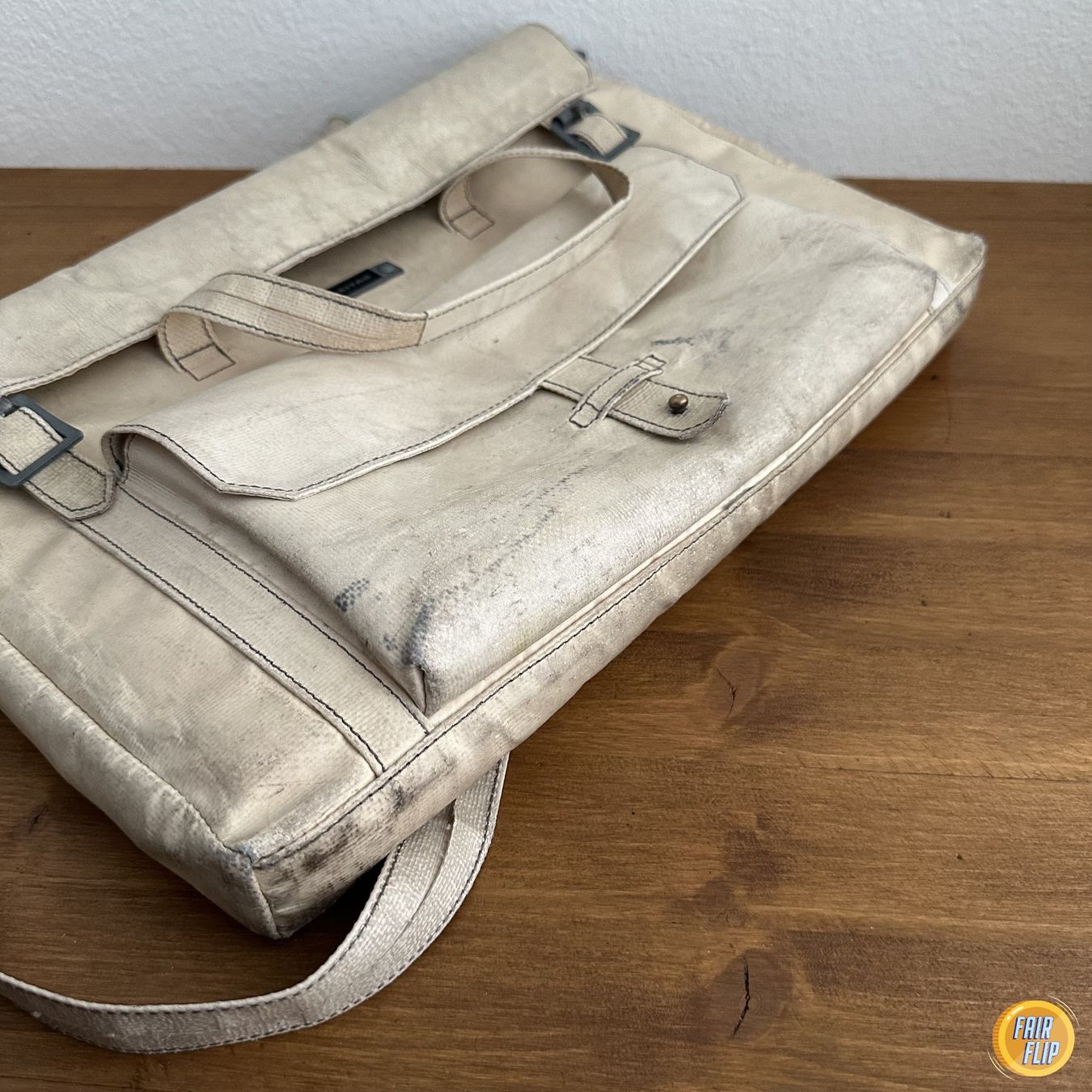 Freitag Borse: FREITAG Reference R506 Hutchins Laptoptasche Beige – Usato da Luzern venduto da fairflip 2