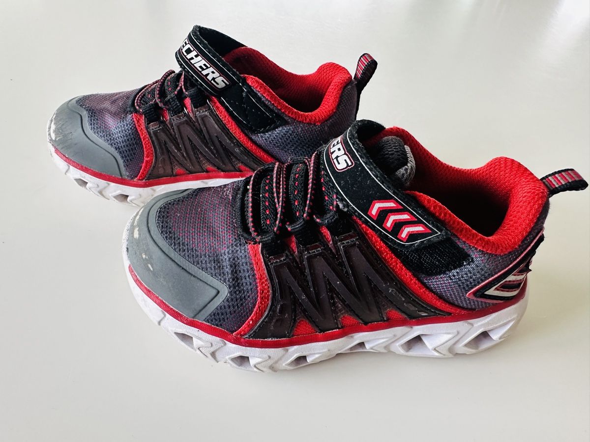 Skechers Schuhe für Jungen: Skechers Sneakers leuchtend Gr.25 – Gebraucht aus Meggen von kammann 1